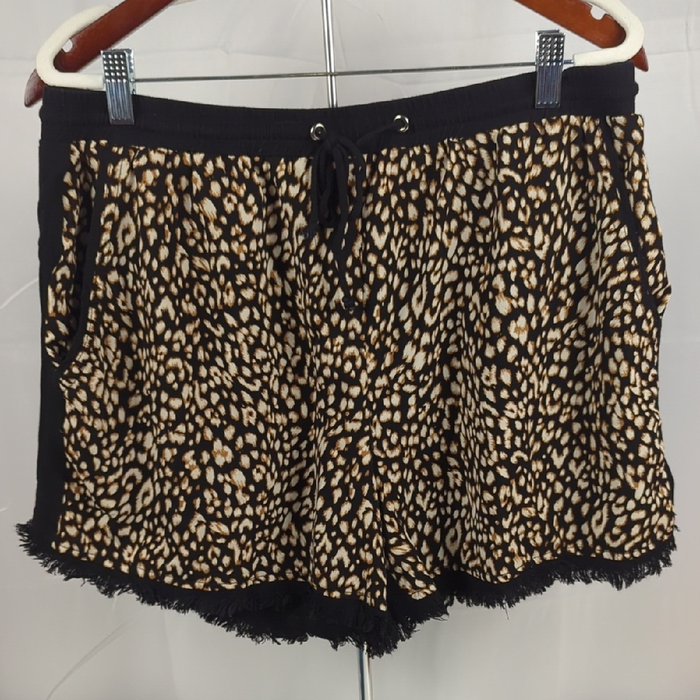 Umgee Black and Tan Animal Print High Waist Shorts